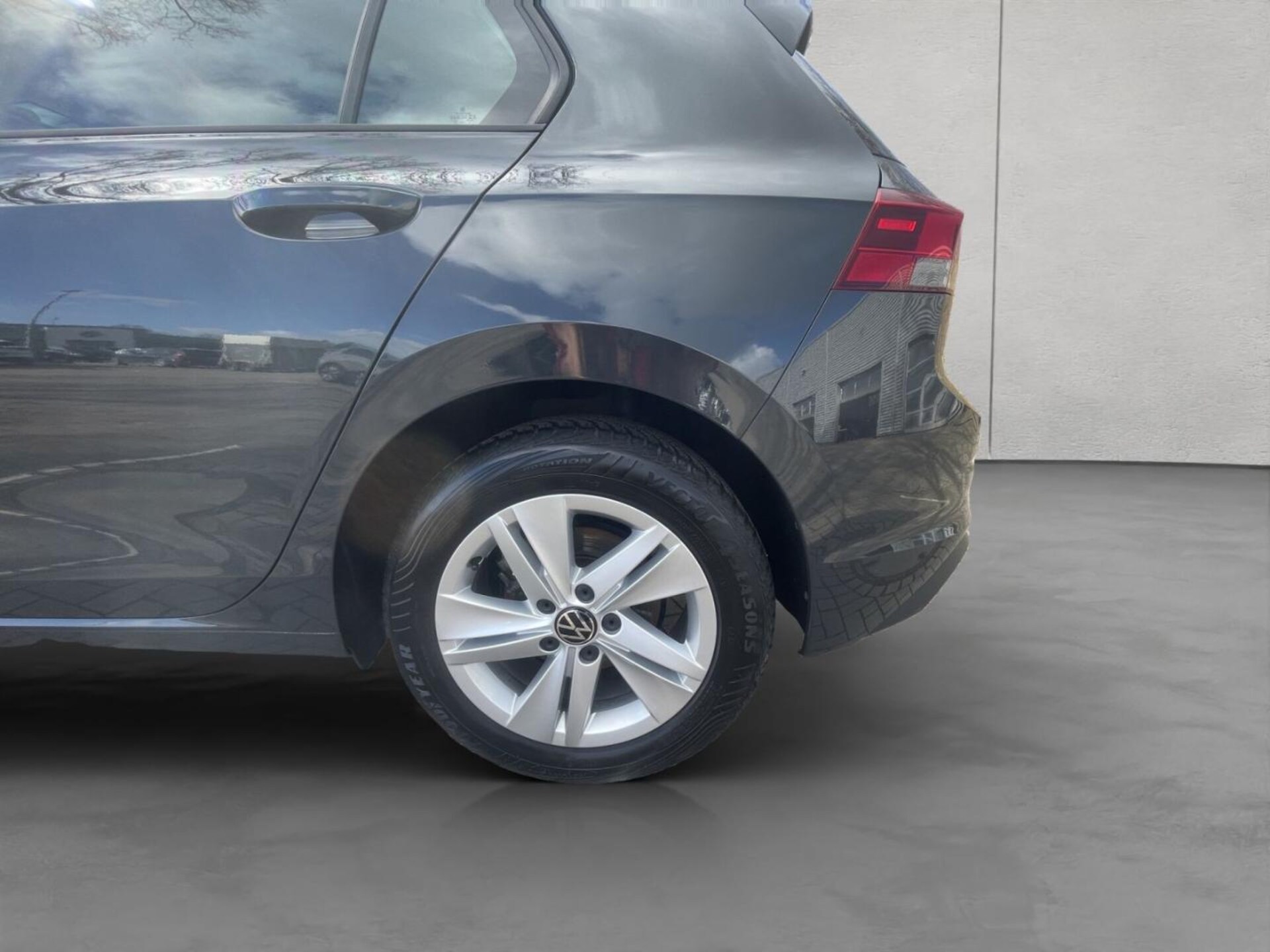Volkswagen Golf Life