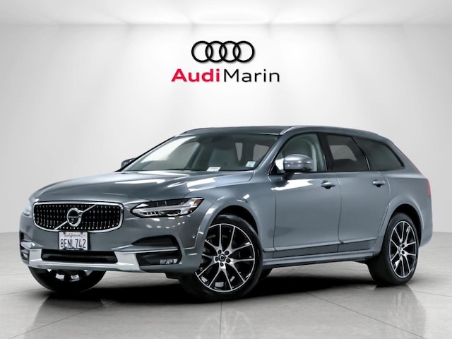 Photo of 2018 Volvo V90 Cross Country 