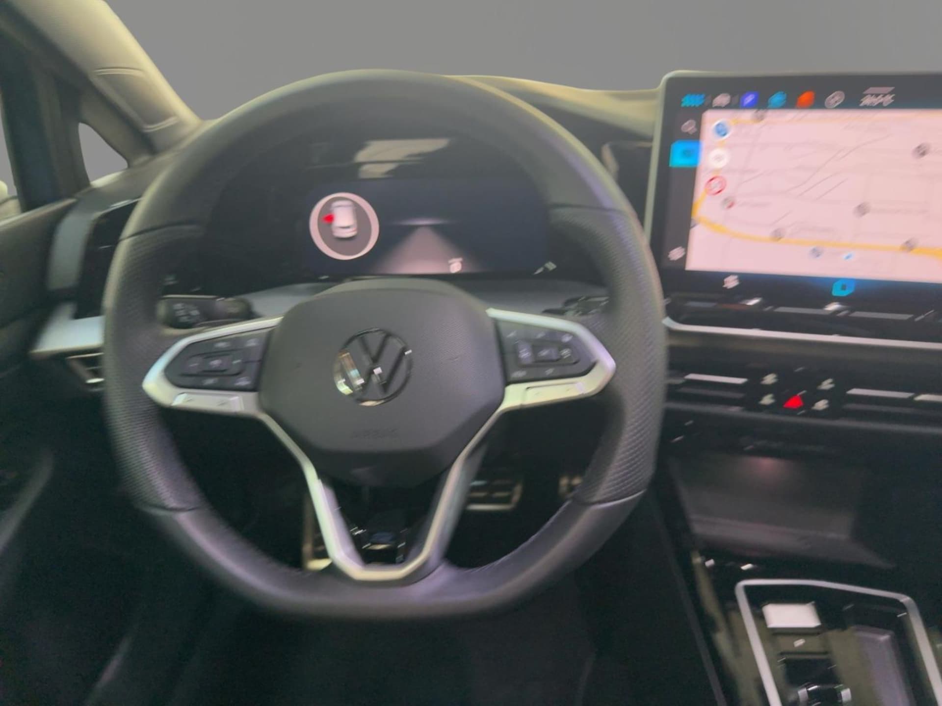Volkswagen Golf R-Line