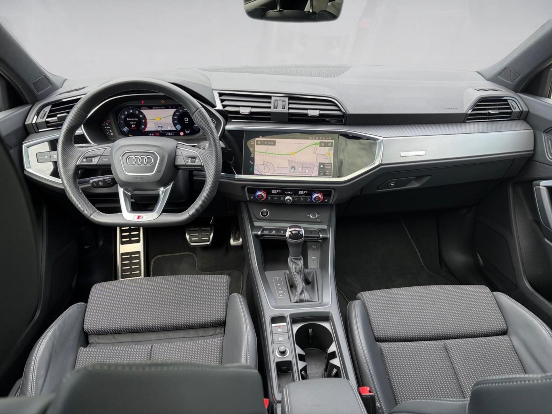 Audi Q3 Sportback S line