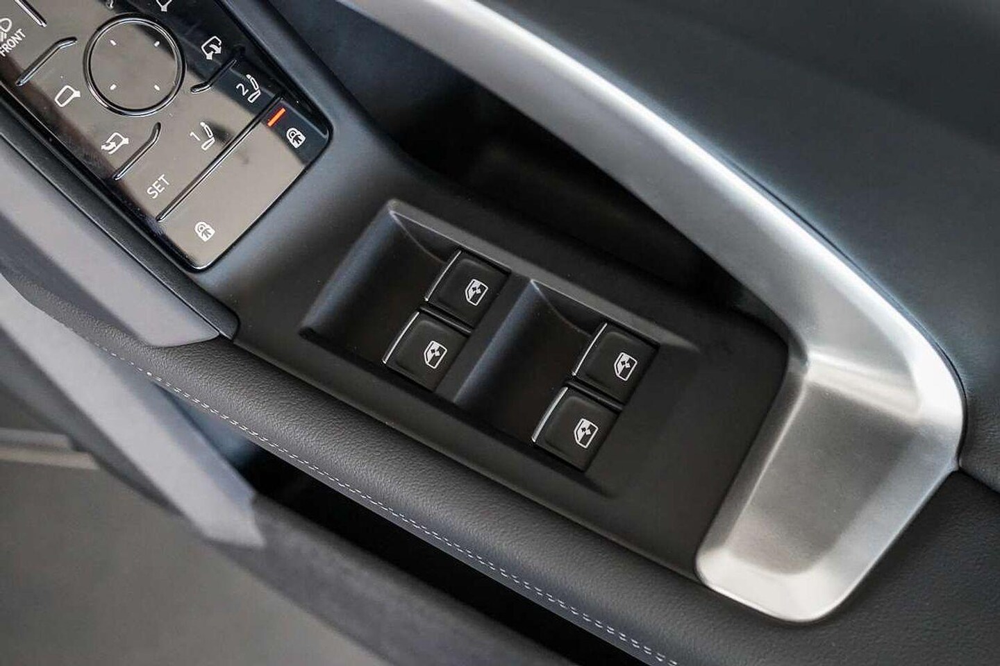 Image about Audi Q5 SUV TDI quattro 150 kW