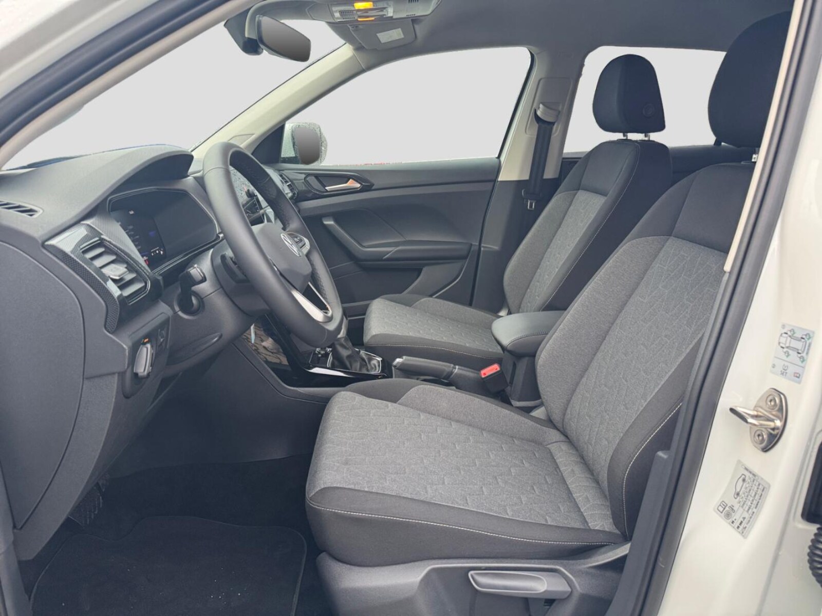Volkswagen T-Cross – Bild 11