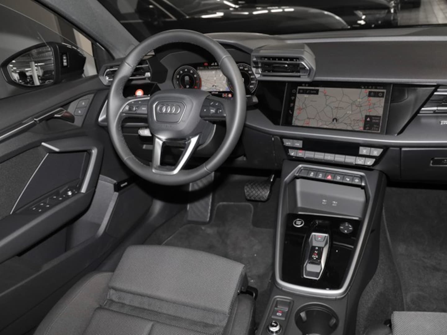Bild über Audi A3 Sportback S line 35 TFSI S tronic - für weitere Informationen kontaktieren Sie den Audi Partner