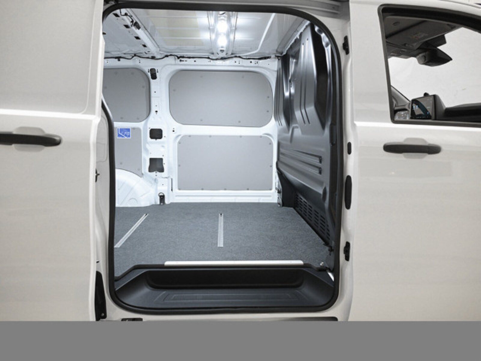 Volkswagen Transporter Kasten kurzer Radstand – Bild 9
