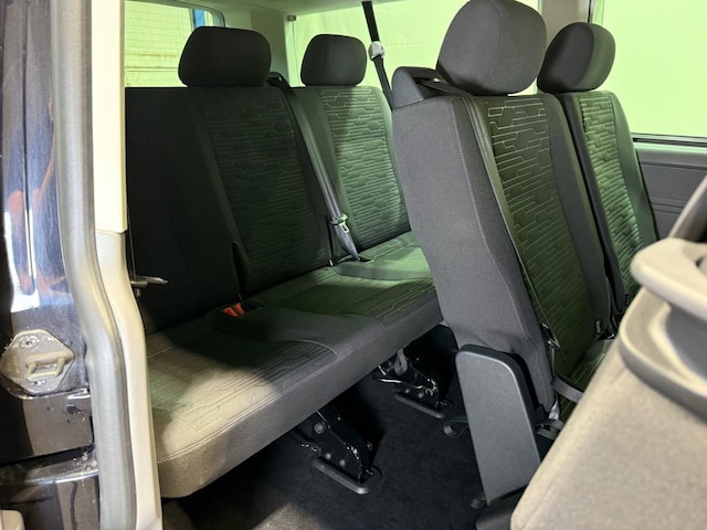 Volkswagen T6.1 Caravelle larger
