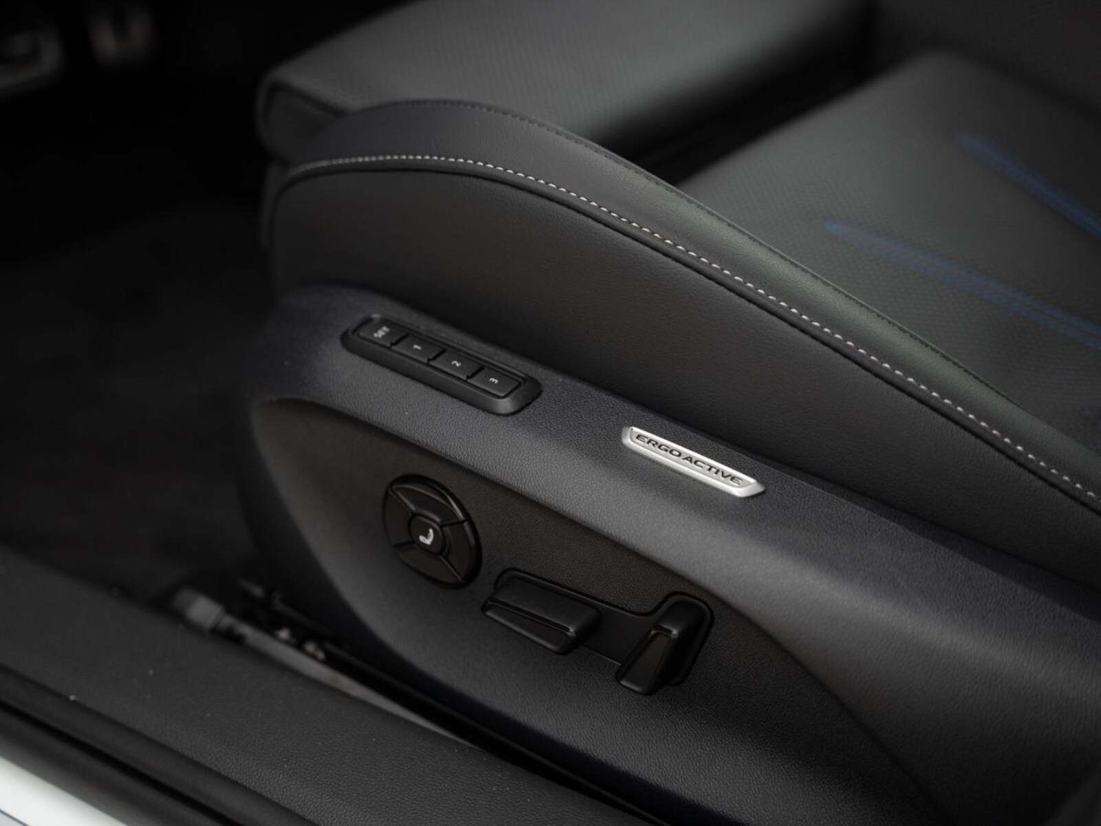Volkswagen Passat – Bild 18