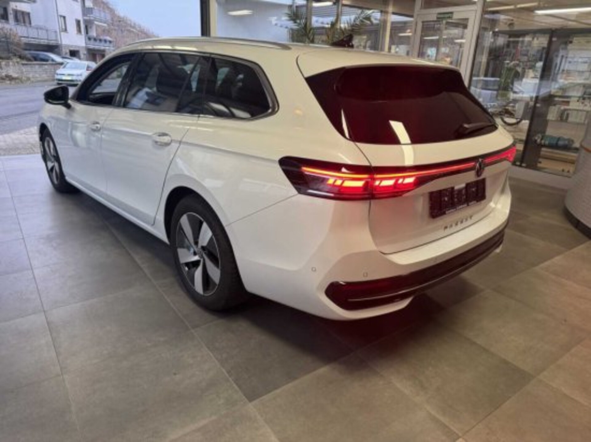 Volkswagen Passat Elegance