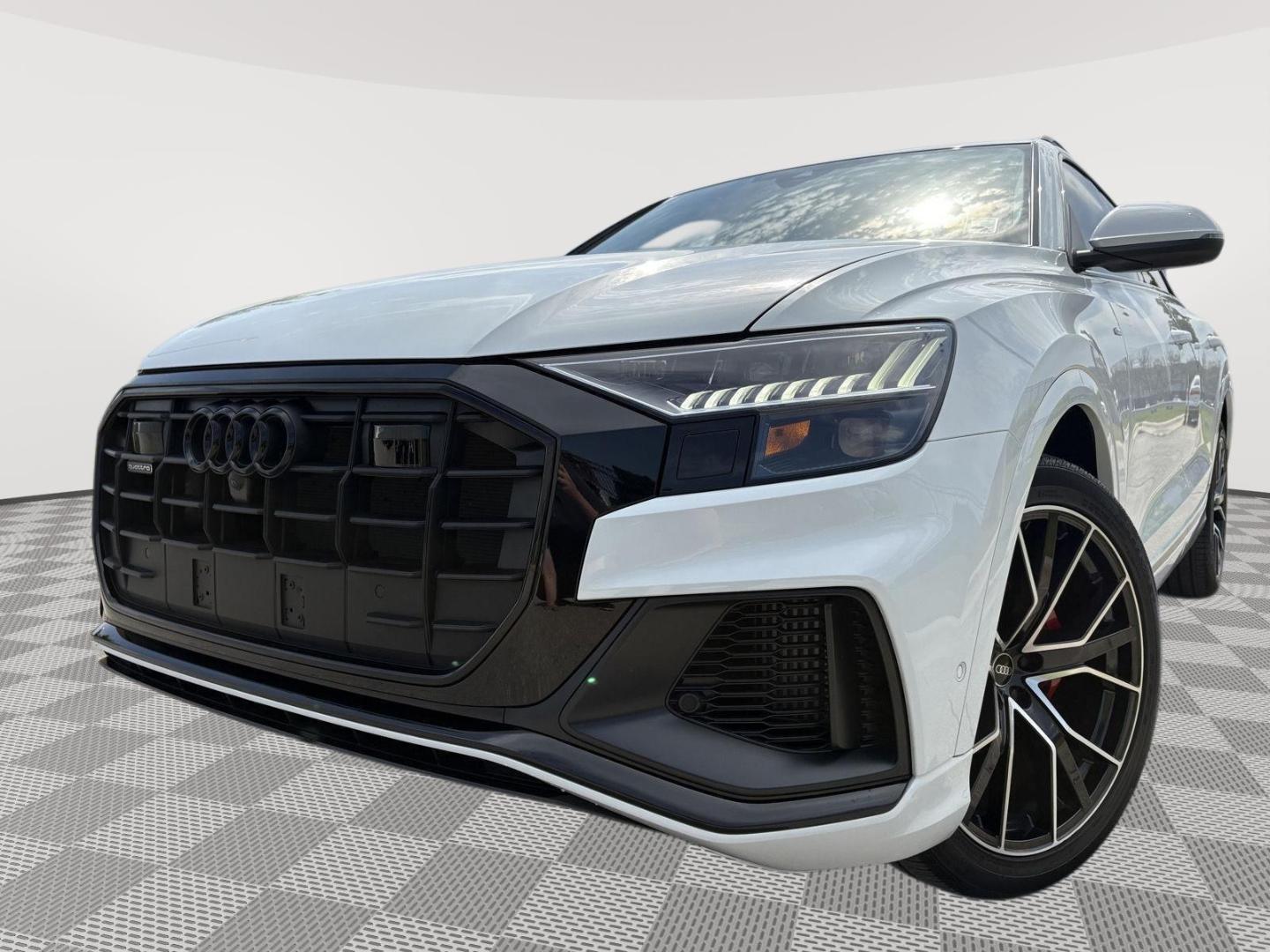 2023 Audi Q8 55 Premium Plus Tiptonic quattro's photo