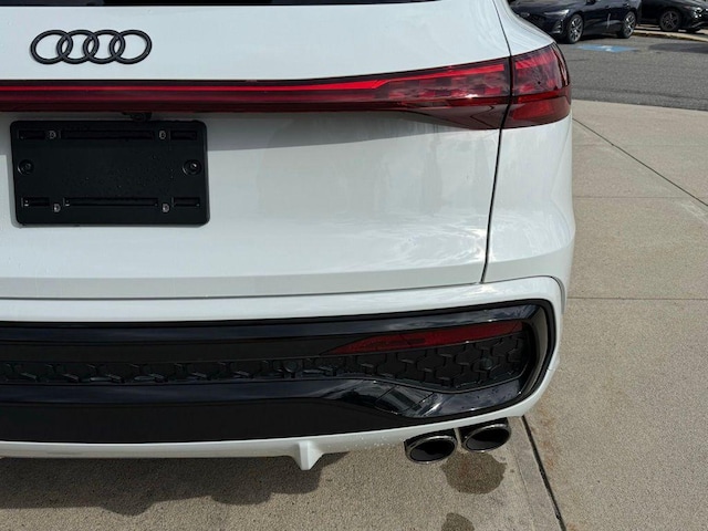 2026 Audi SQ5 Premium Plus - Photo 13