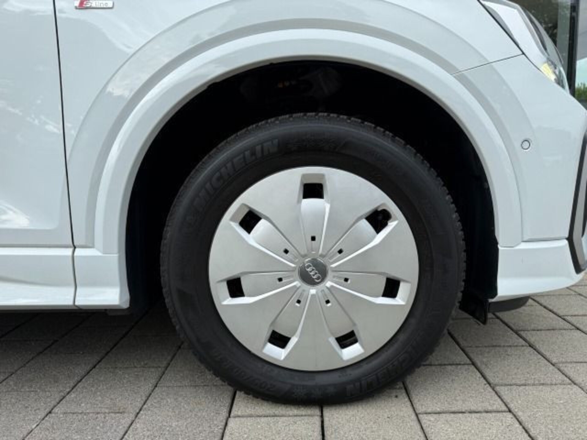 Audi Q2 S line