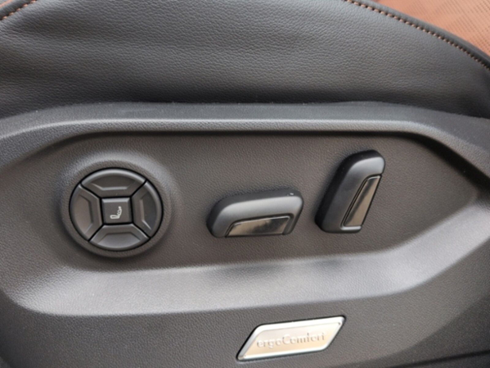 Volkswagen Touareg – Bild 14