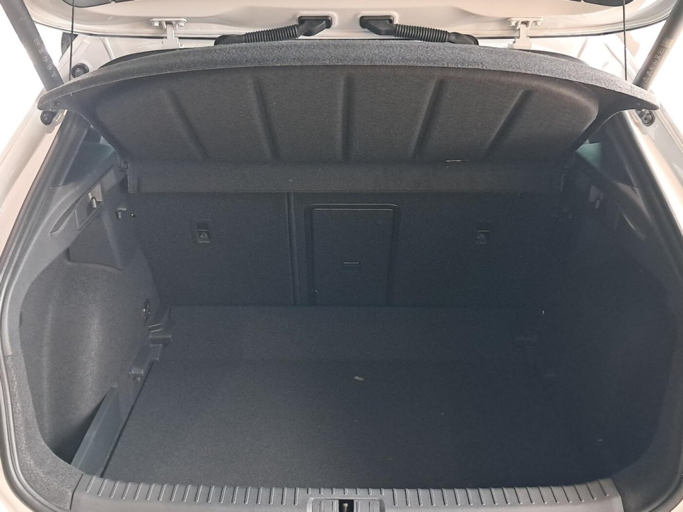CUPRA Formentor 1.5 eTSI DSG 110 kW (150 CV) — photo 7
