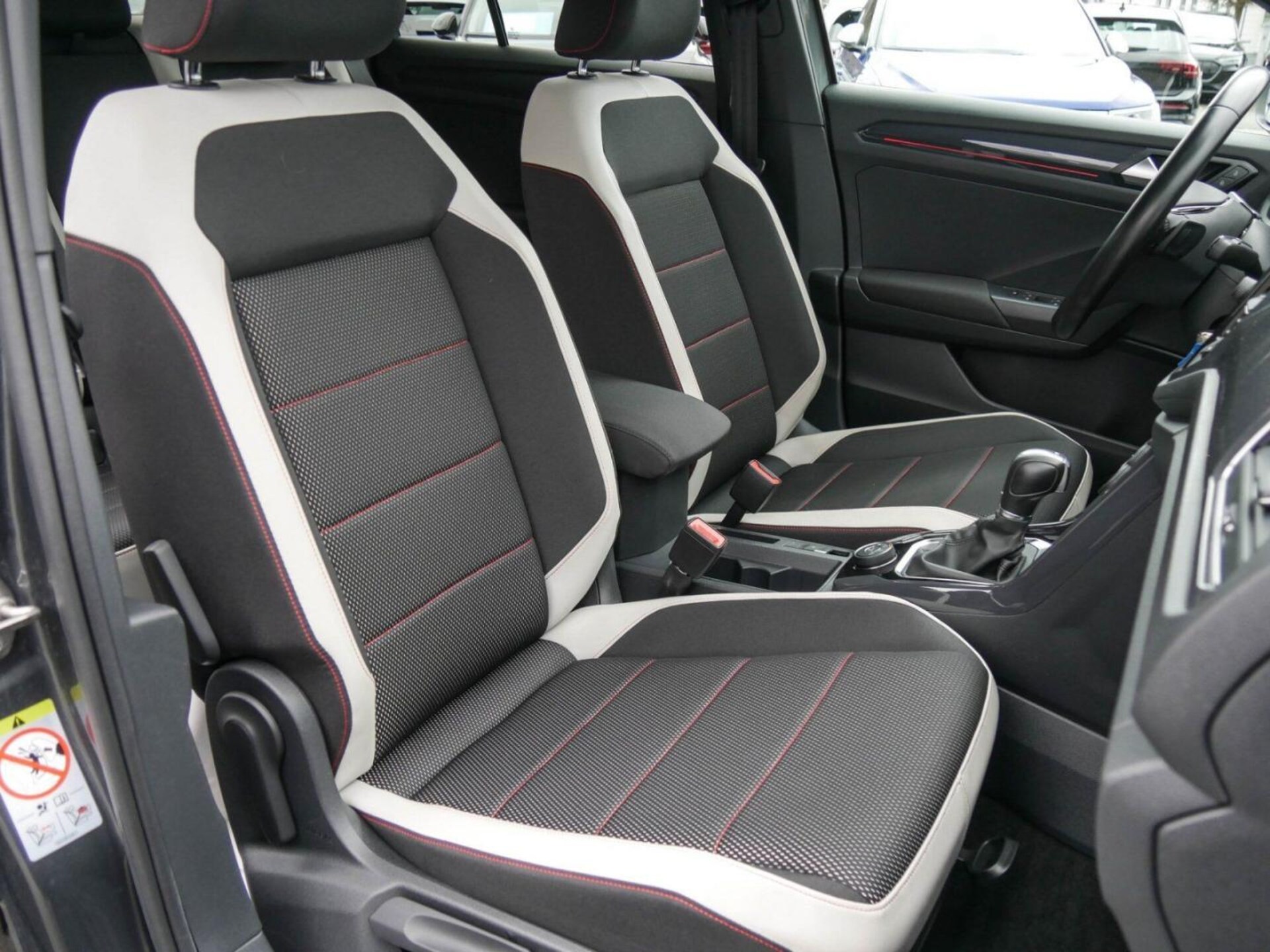 Volkswagen T-Roc Sport