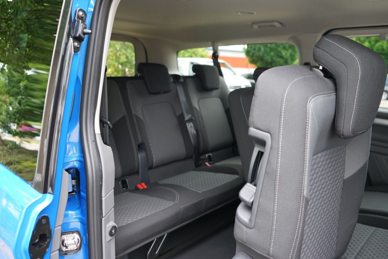 Volkswagen Caravelle langer Radstand – Bild 9