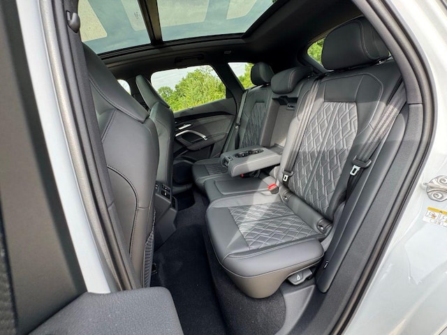 2026 Audi SQ5 Premium Plus - Photo 33