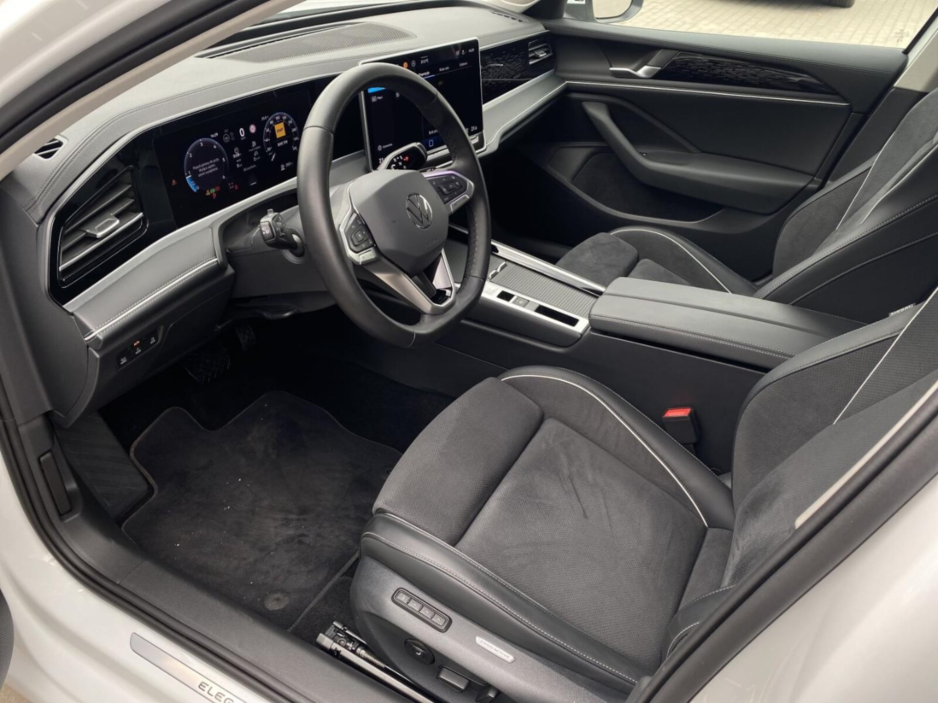 Volkswagen Passat Elegance