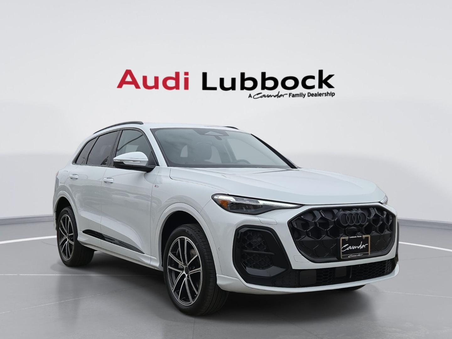 2026 Audi Q5 Premium Plus quattro's photo