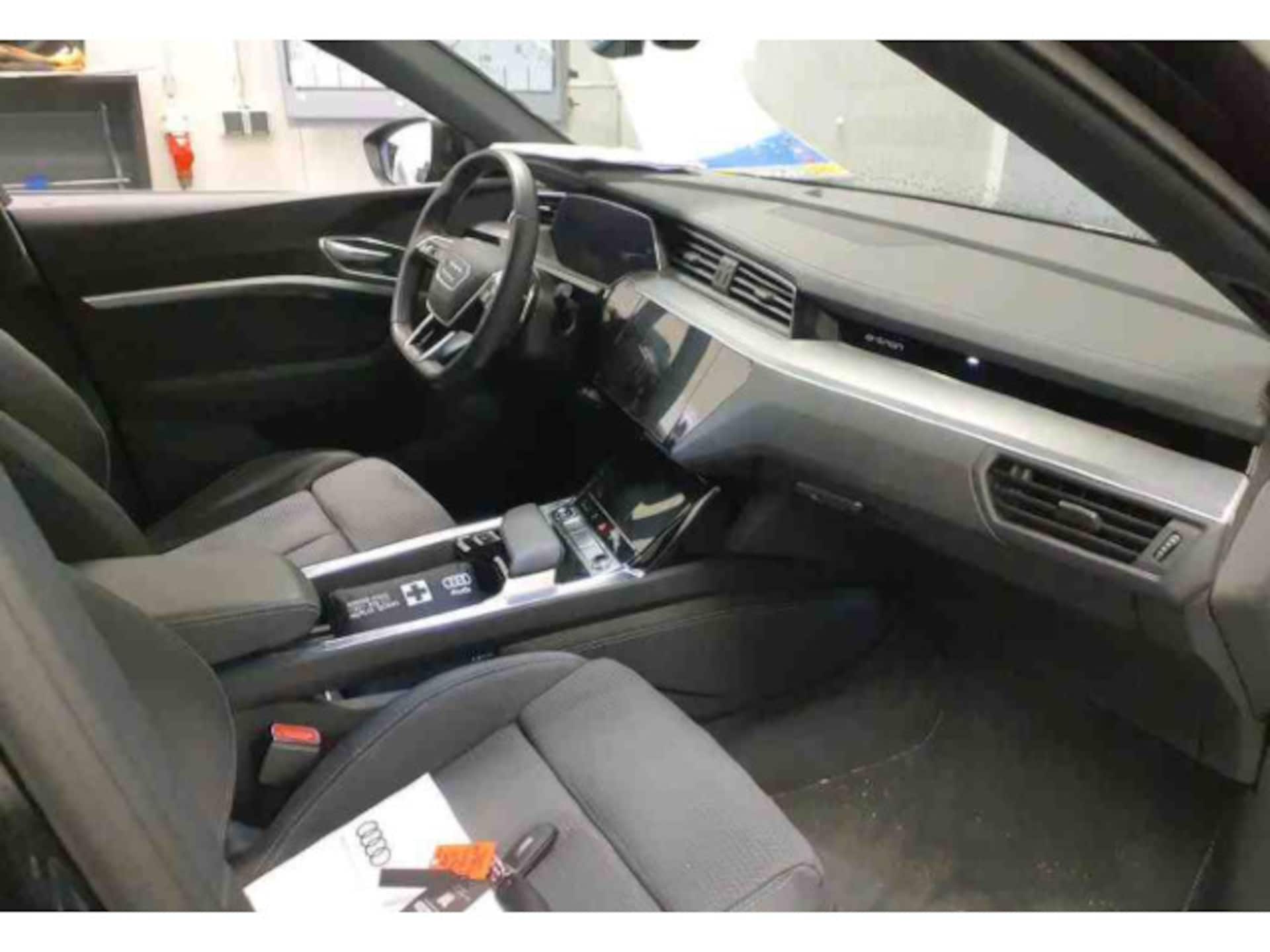 Audi e-tron Sportback S line