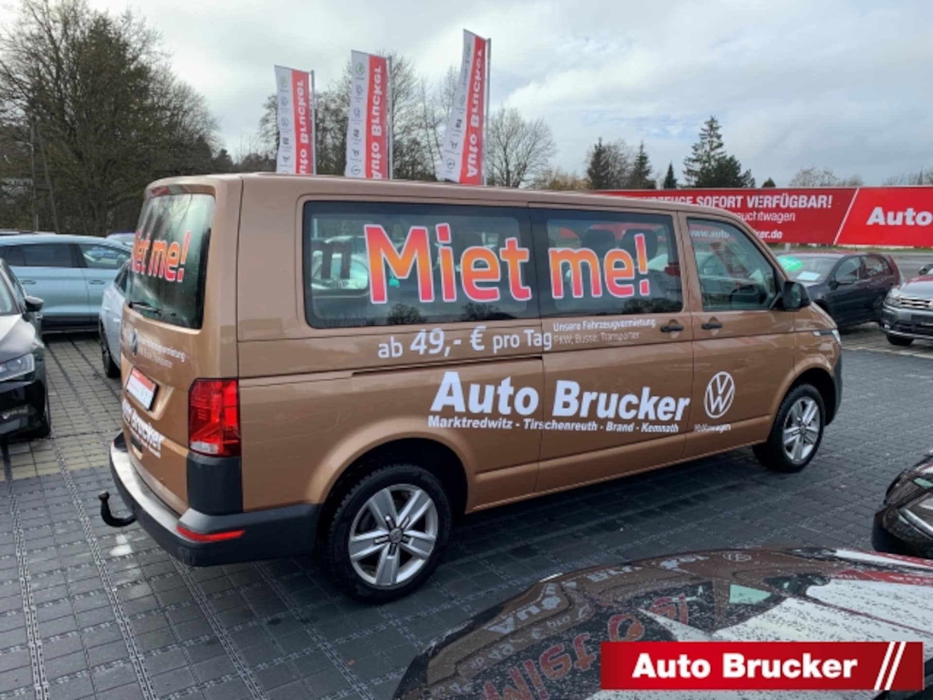 Volkswagen T6.1 Transporter Kombi langer Radstand