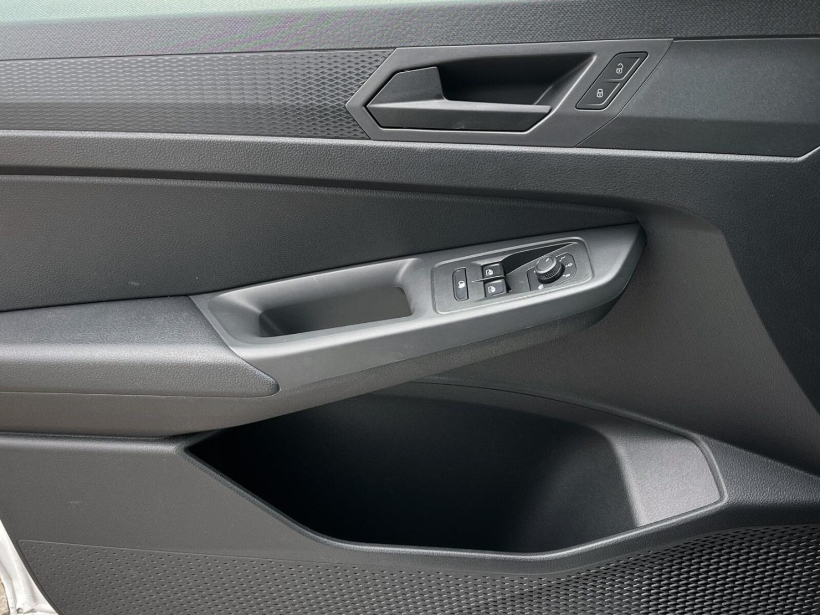 Volkswagen Caddy Maxi Cargo – Bild 10