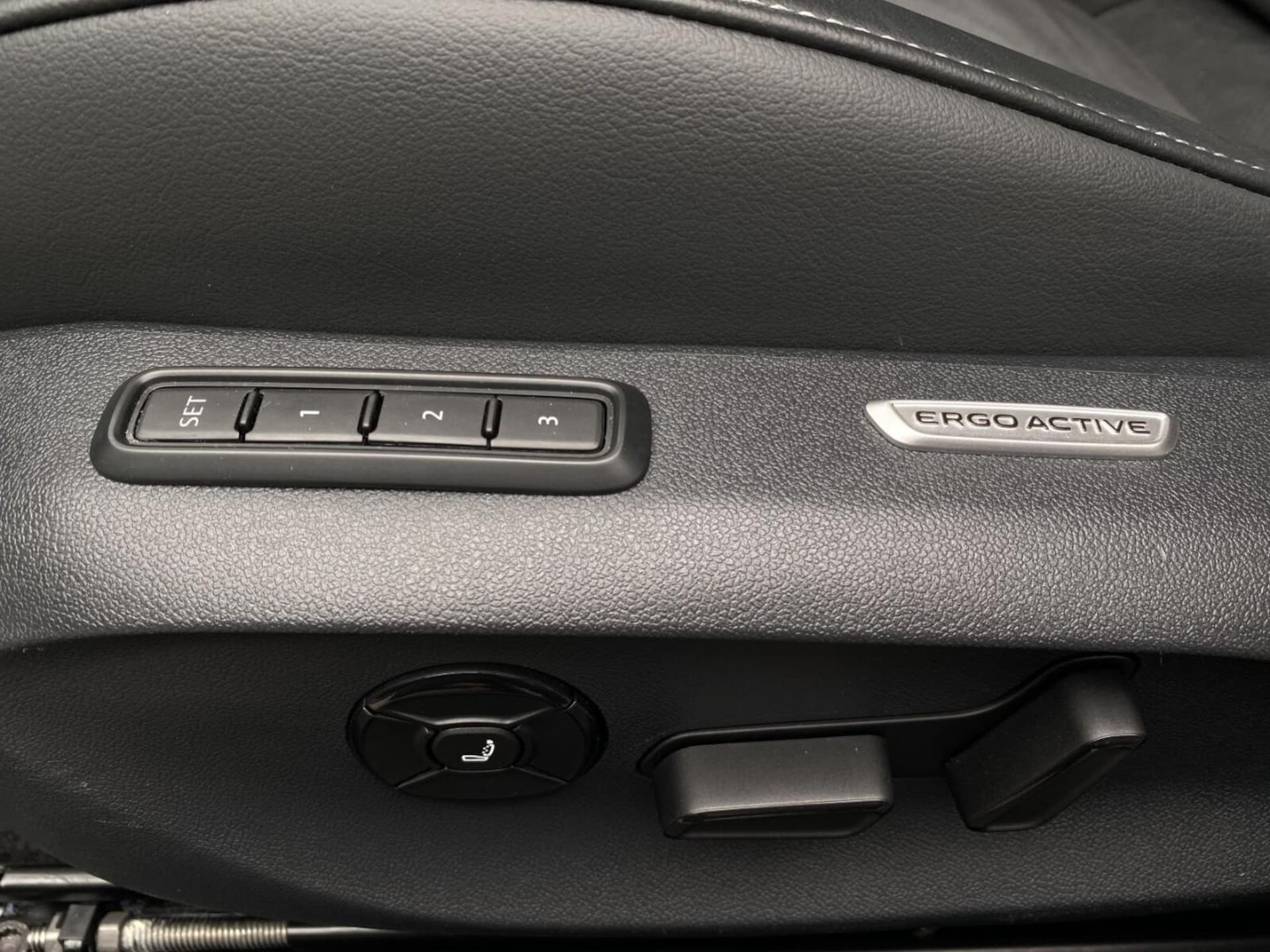 Volkswagen Passat Elegance