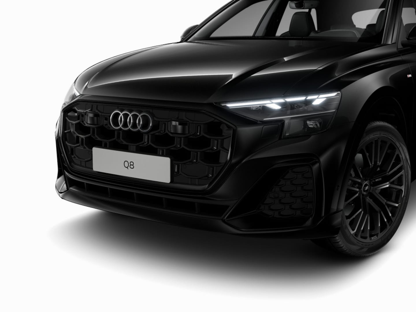 Bild über Audi Q8 SUV TDI quattro 210 kW tiptronic - für weitere Informationen kontaktieren Sie den Audi Partner