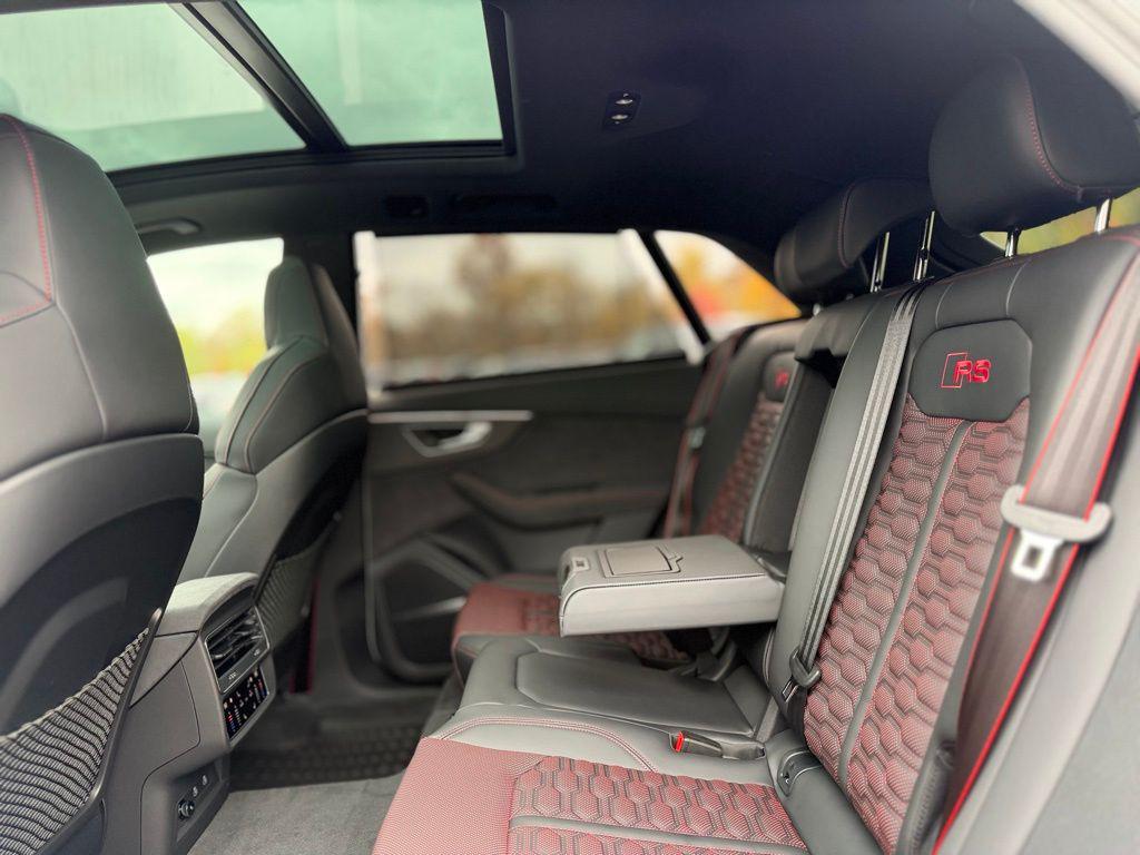 2026 Audi RS Q8 Base - Photo 23