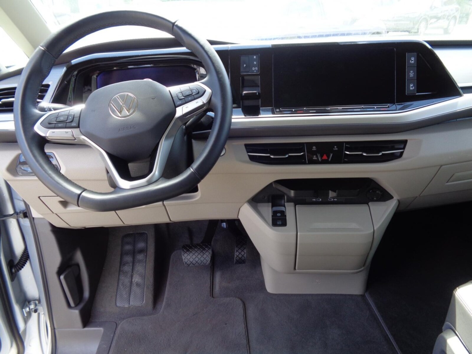 Volkswagen Multivan Langversion – Bild 10