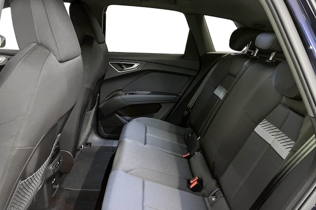 Bild som visar&nbsp;Audi Q4 e-tron&nbsp;Q4 45 e-tron Proline advanced 210,00 kW - för mer information kontakta din Audi Partner