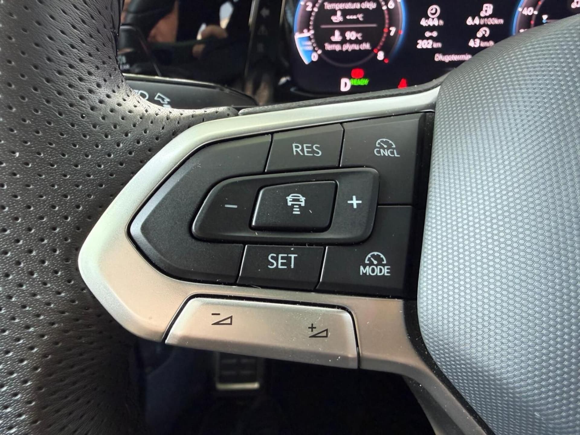 Volkswagen Golf Variant R-Line
