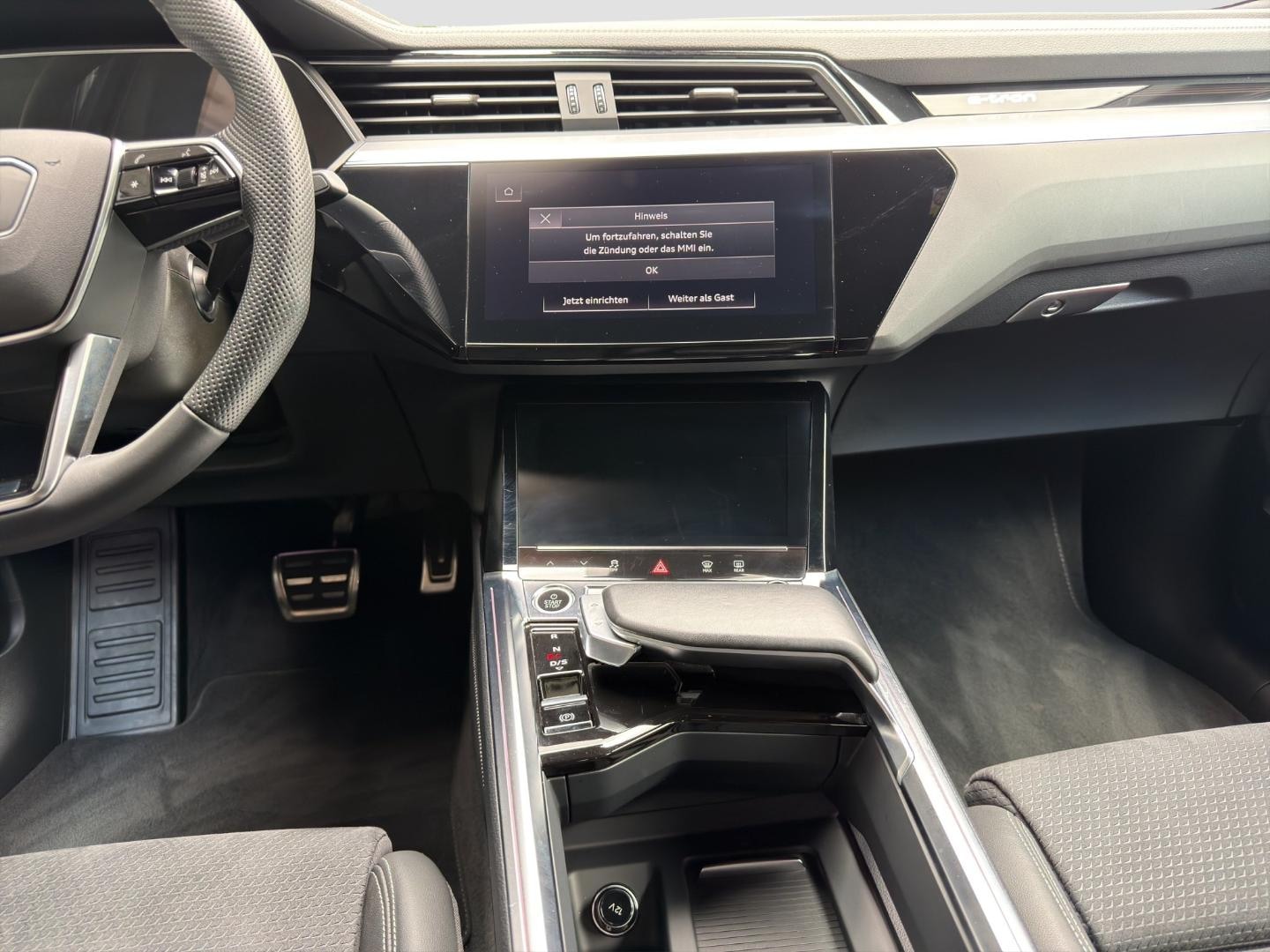 Bild über Audi Q8 Sportback e-tron advanced 50 e-tron quattro - für weitere Informationen kontaktieren Sie den Audi Partner