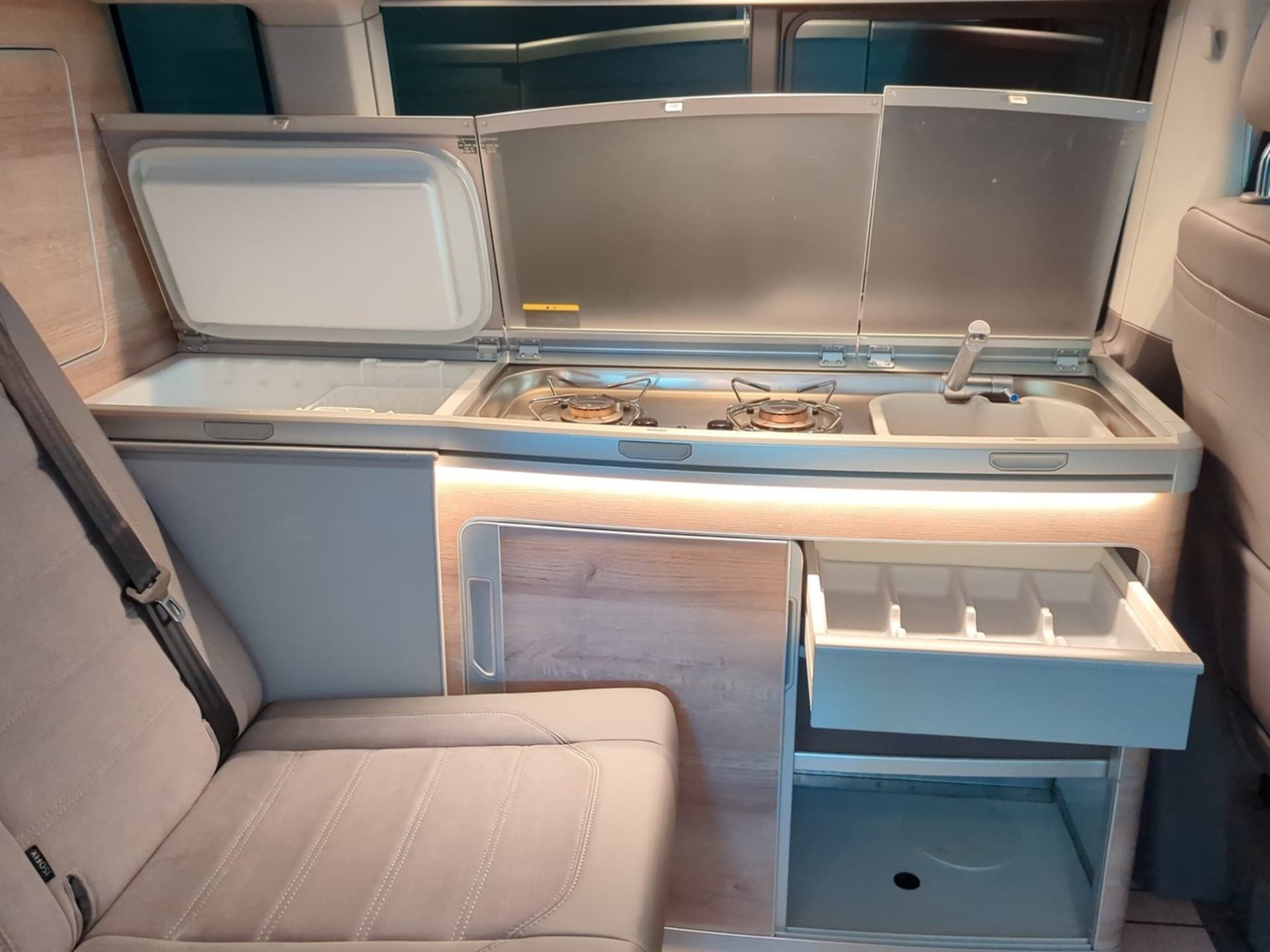 Volkswagen T6.1 California Ocean
