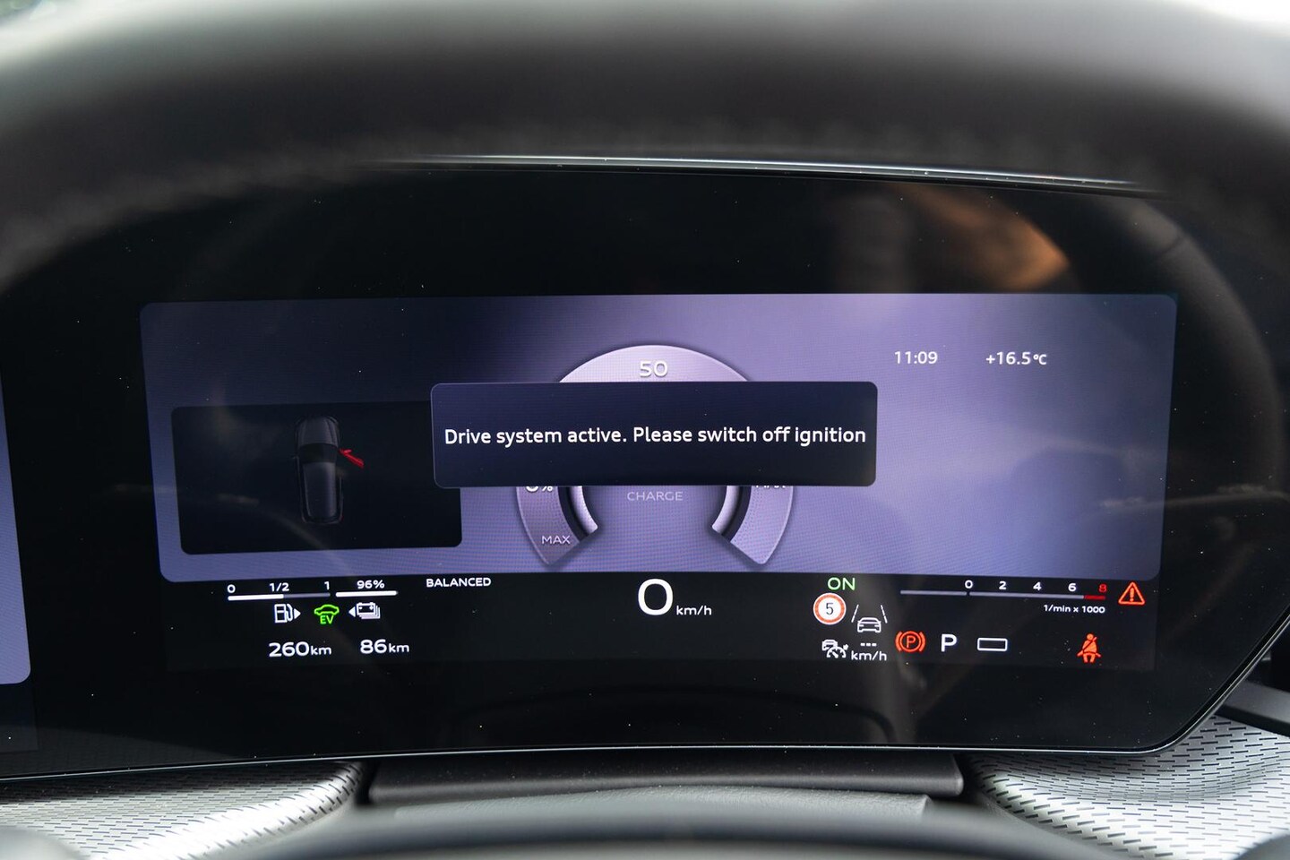 Image about Audi Q5 SUV e-hybrid quattro S tronic
