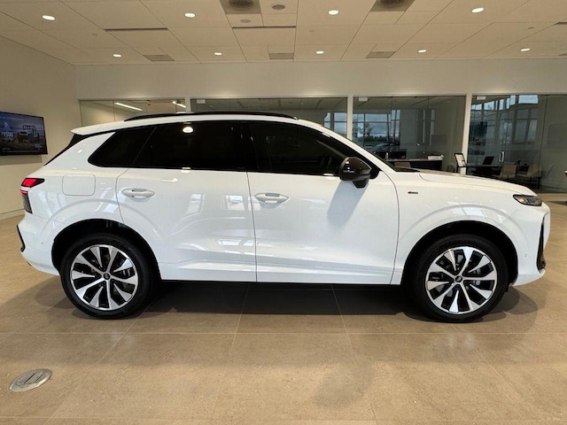 2026 Audi Q3 Base - Photo 8