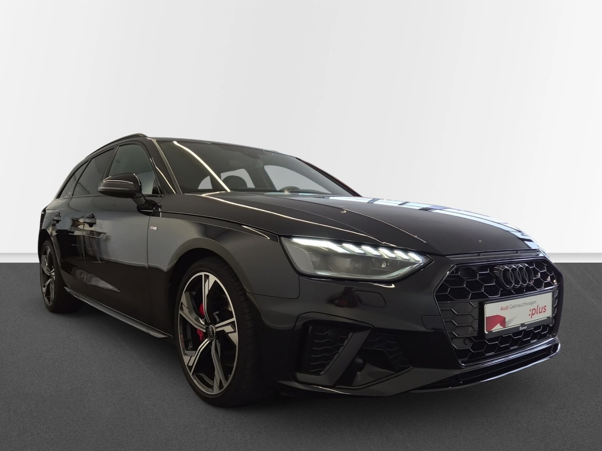 Audi A4 Avant S line