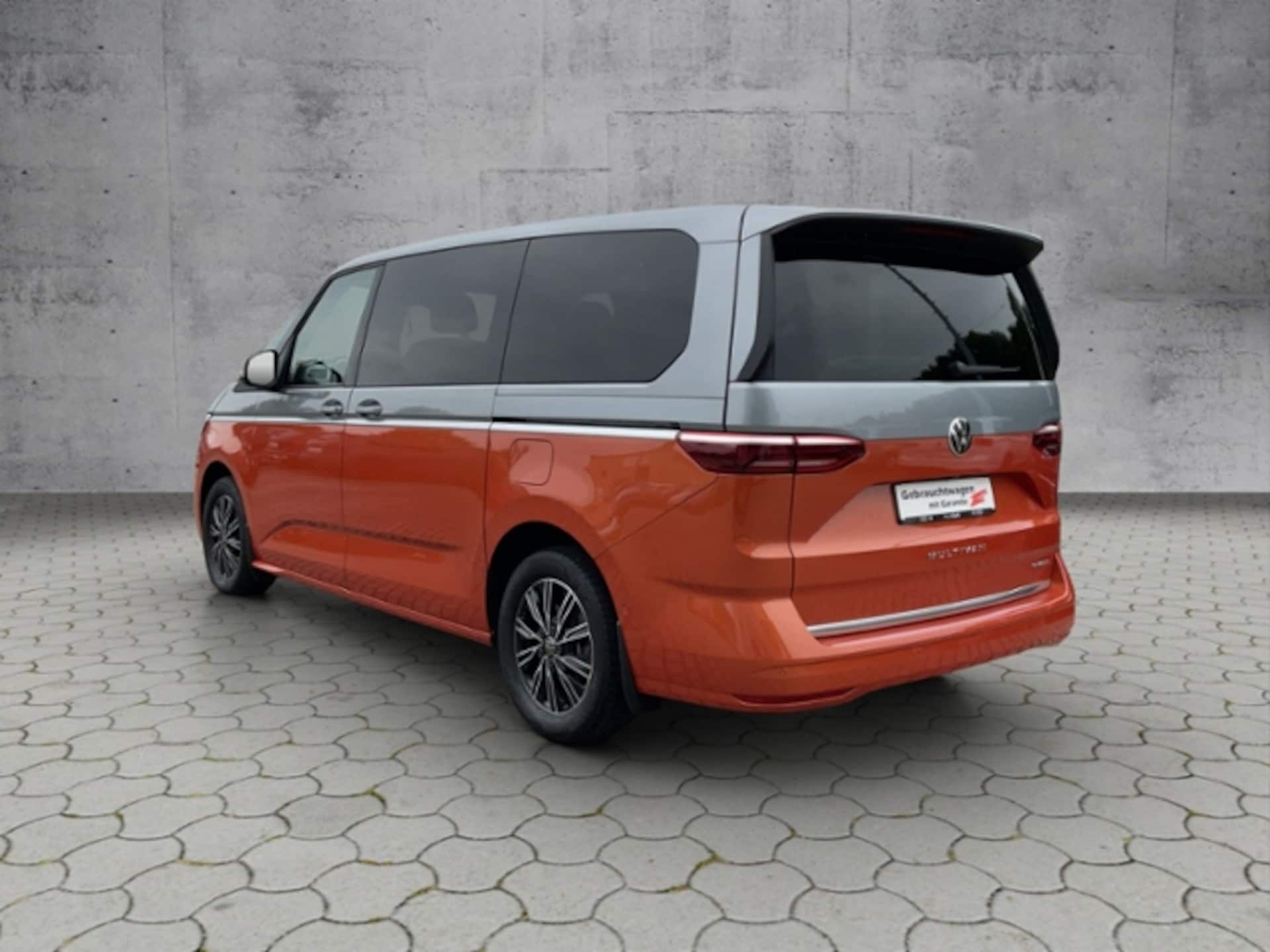 Volkswagen Multivan Langversion Basis-Modell