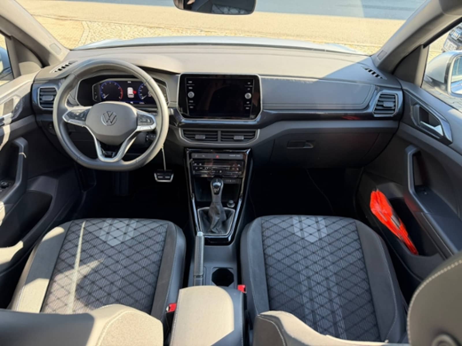 Volkswagen T-Cross – Bild 9
