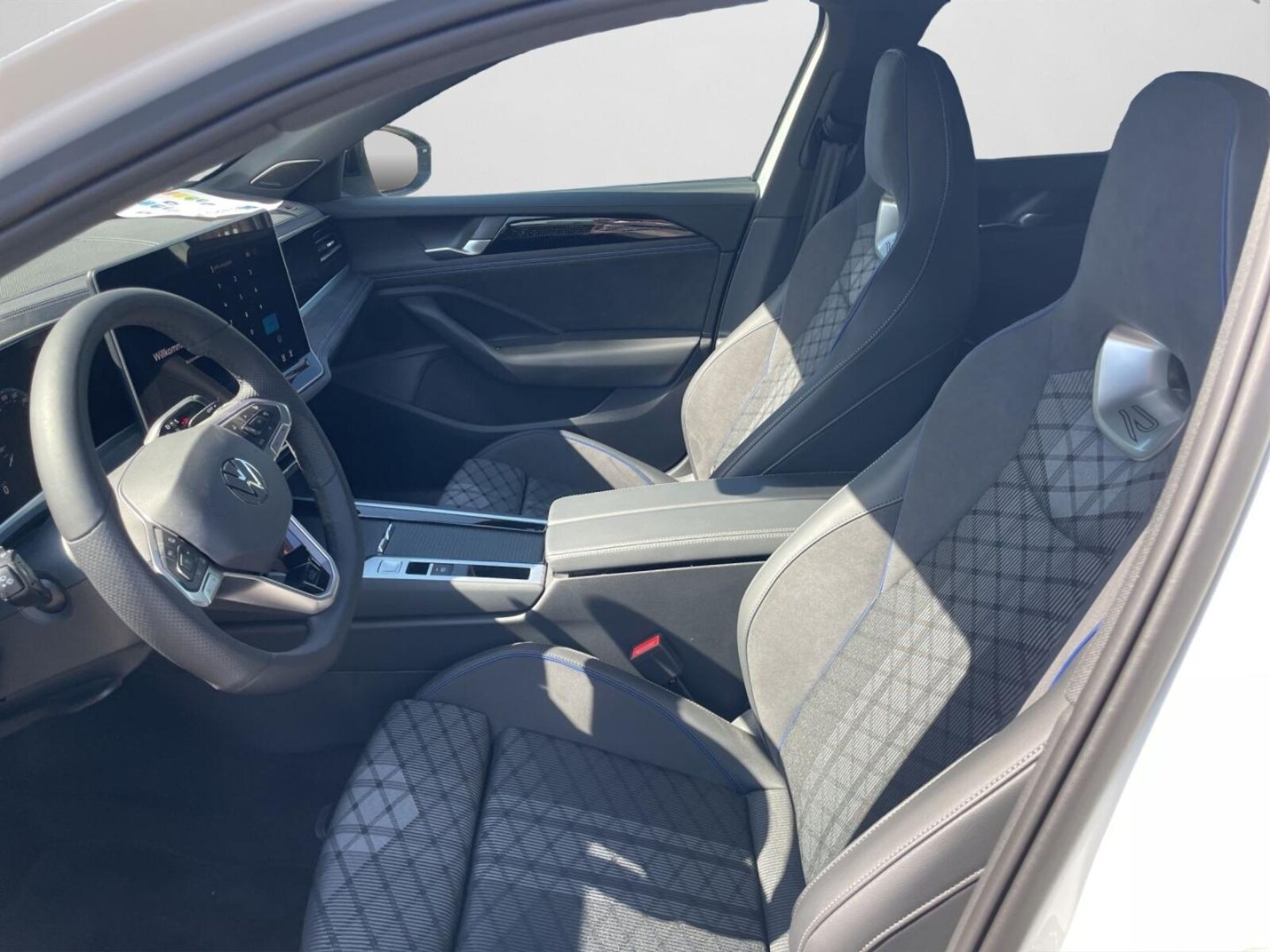 Volkswagen Passat – Bild 12