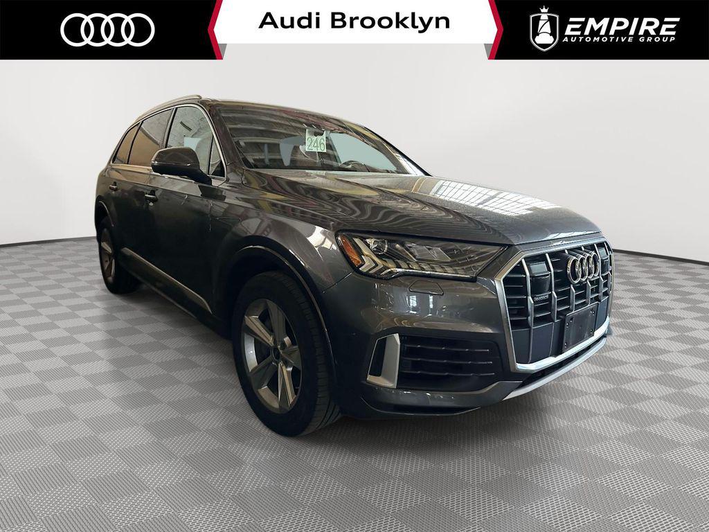 2023 Audi Q7 55 Premium quattro Tiptronic's photo