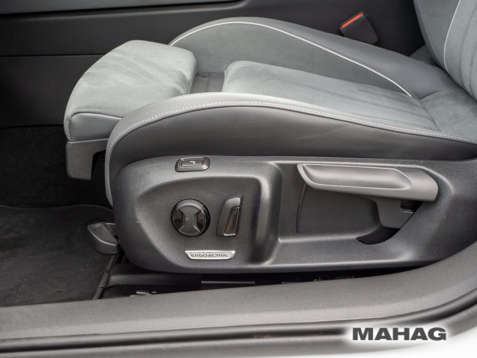 Volkswagen Passat – Bild 23