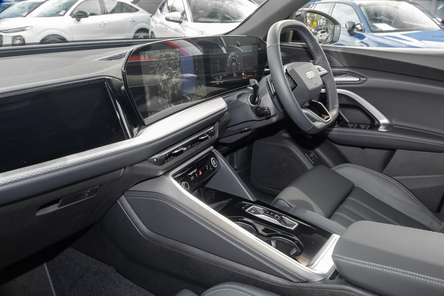 Image about Audi Q5 SUV e-hybrid quattro S tronic