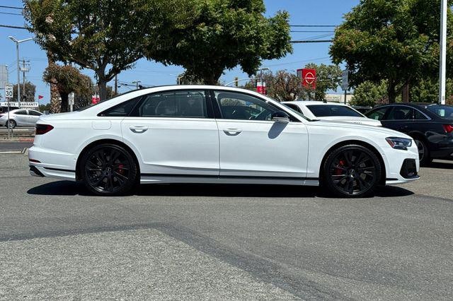 2025 Audi S8 L