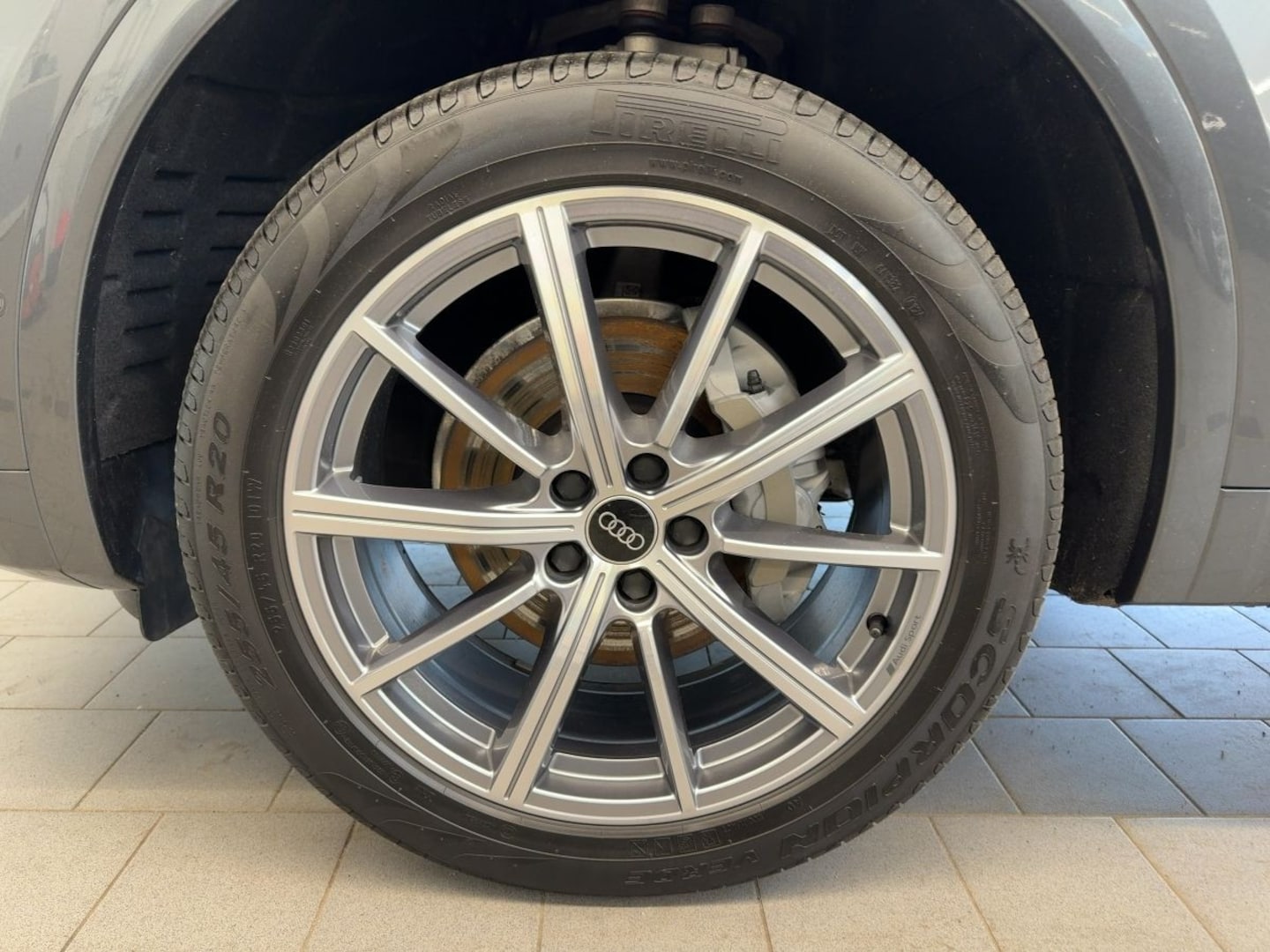 Bild über Audi Q5 40 TDI quattro 150 kW S tronic - für weitere Informationen kontaktieren Sie den Audi Partner