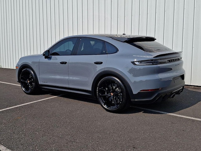 2026 Porsche Cayenne Coupé