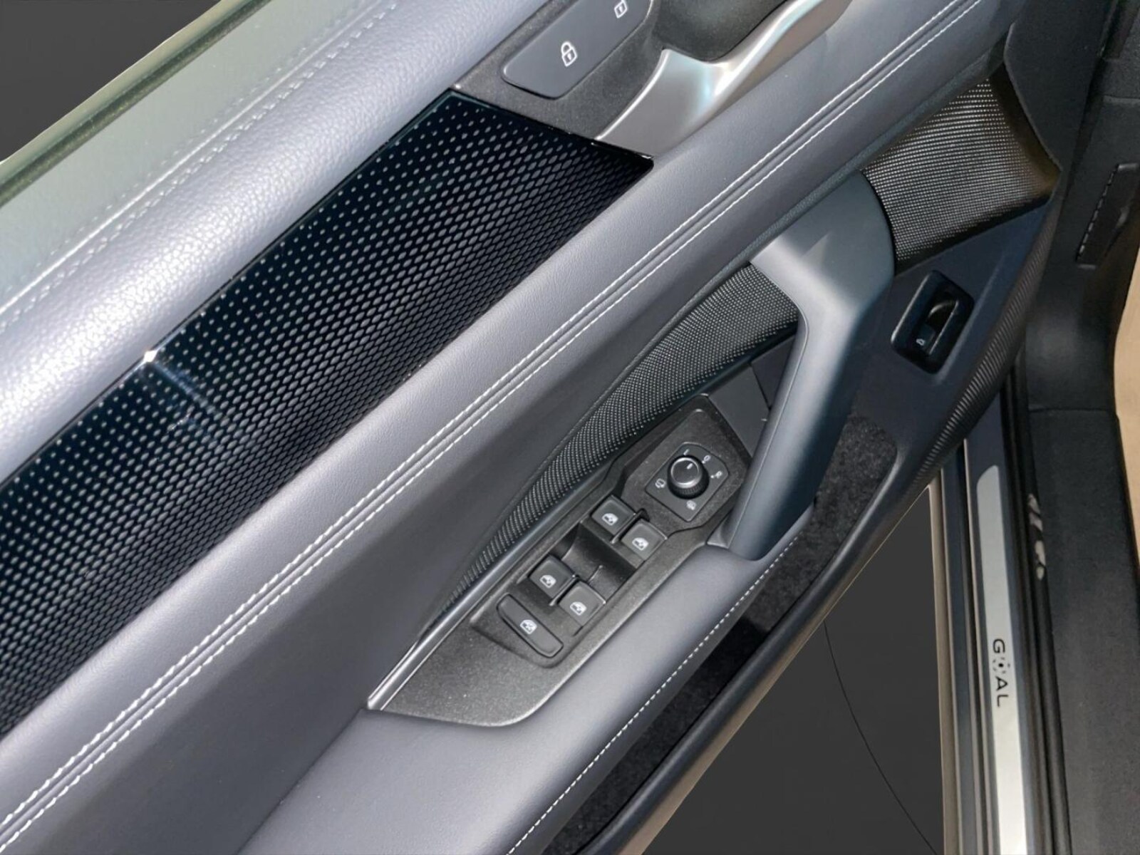 Volkswagen Tiguan – Bild 11