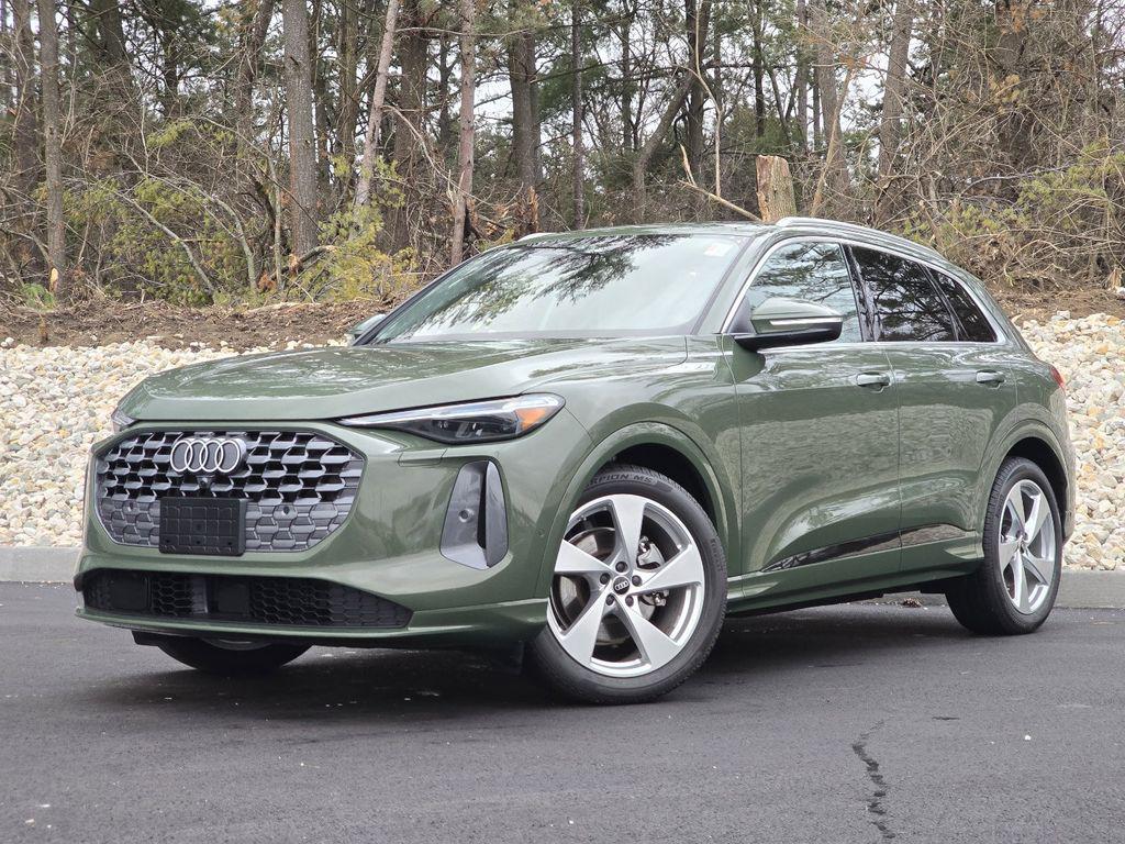 2025 Audi Q5 40 Prestige's photo