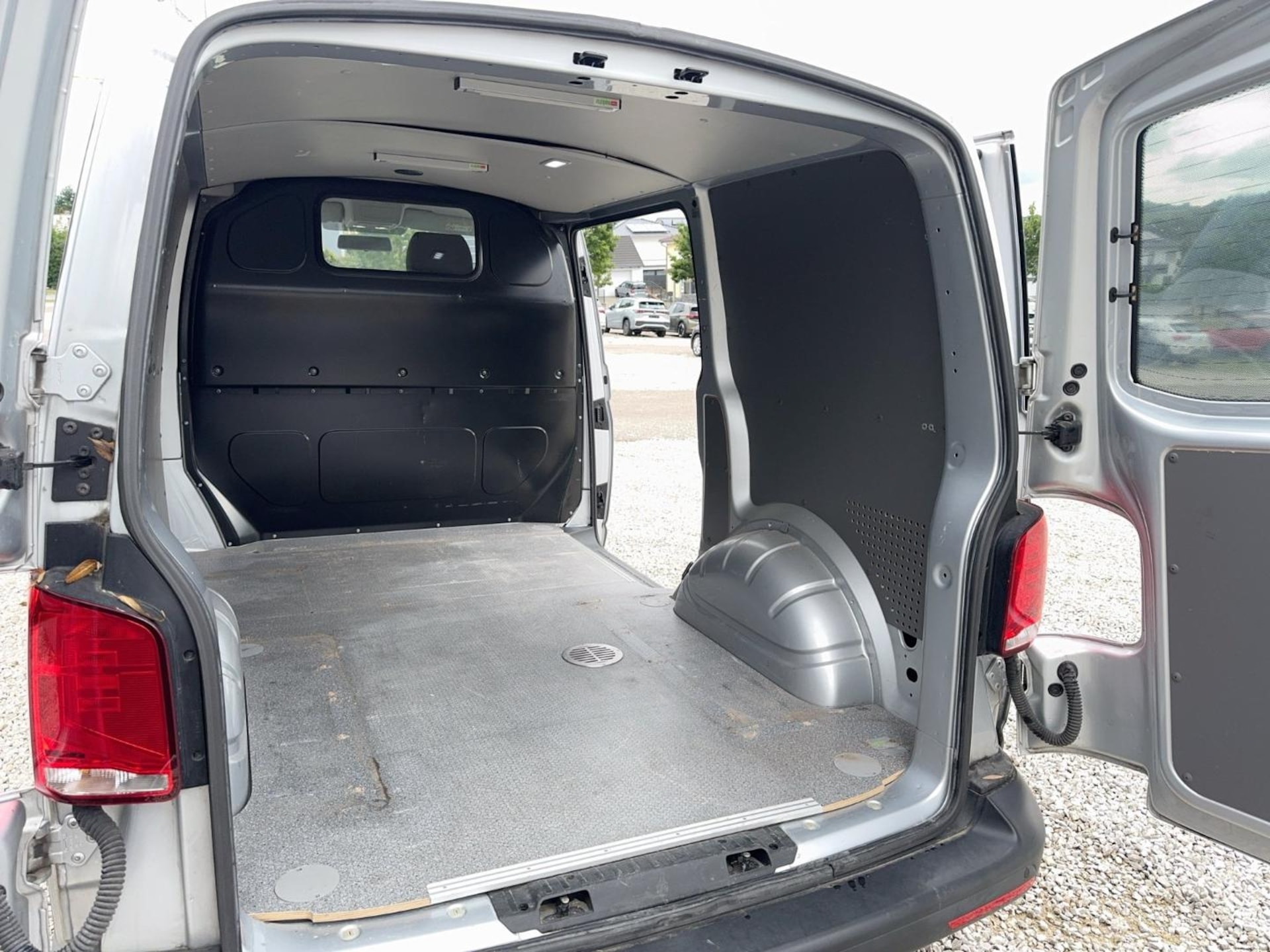 Volkswagen T6.1 Transporter Kasten kurzer Radstand