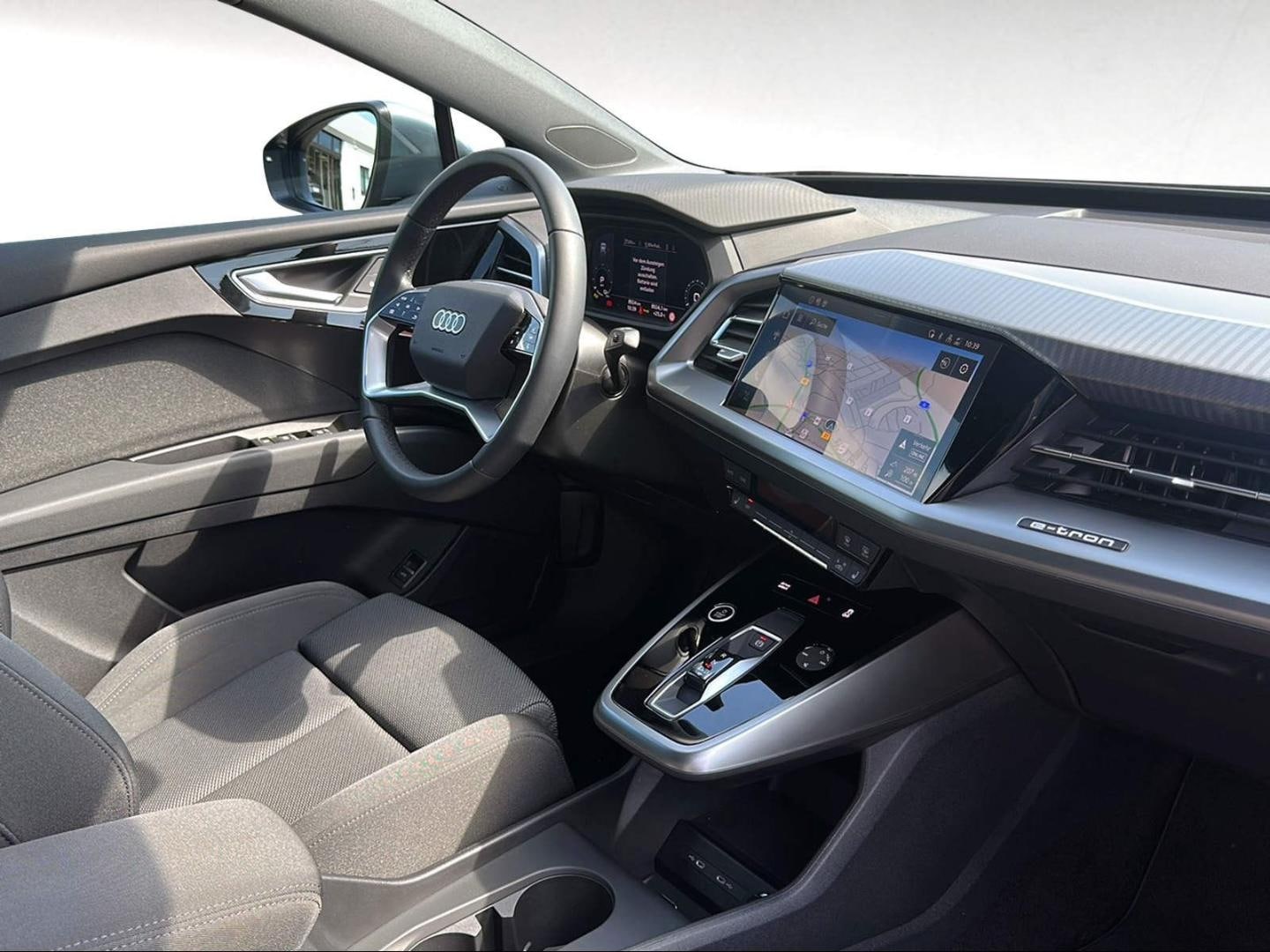 Bild über Audi Q4 Sportback e-tron 45 e-tron - für weitere Informationen kontaktieren Sie den Audi Partner