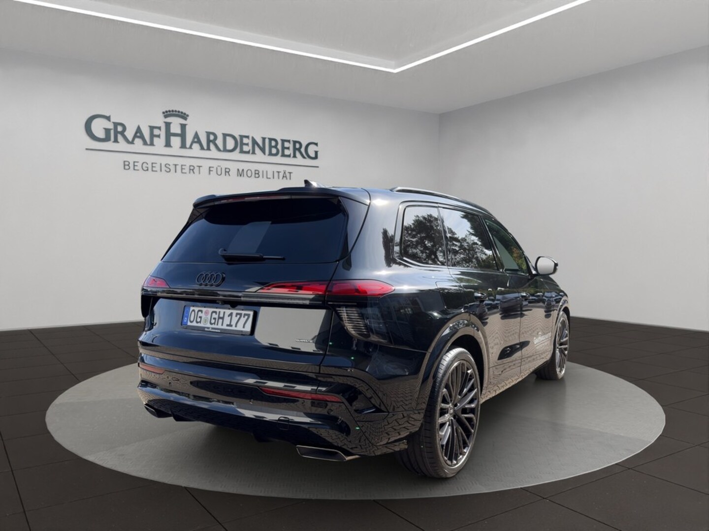 Bild über Audi Q7 SUV TDI quattro 220 kW tiptronic - für weitere Informationen kontaktieren Sie den Audi Partner