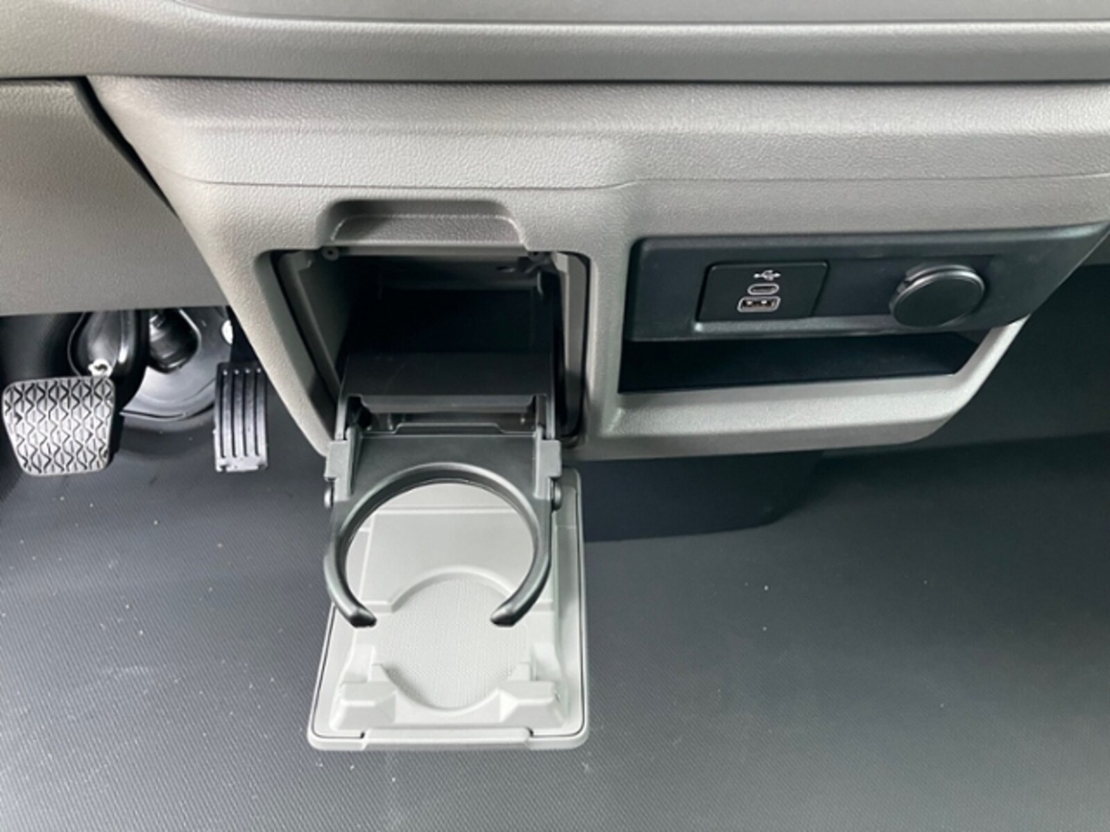 Volkswagen Transporter Kasten langer Radstand – Bild 33